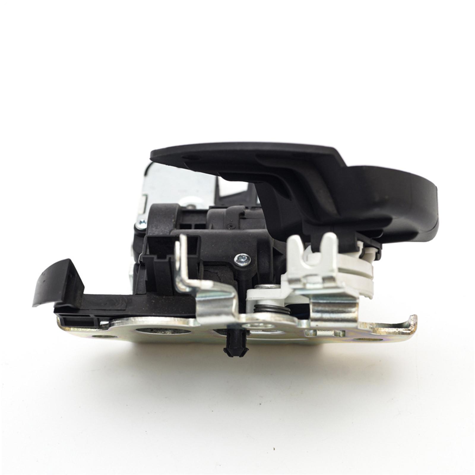 Rear Tailgate Lock 5C6827505   Lock    2011-2018