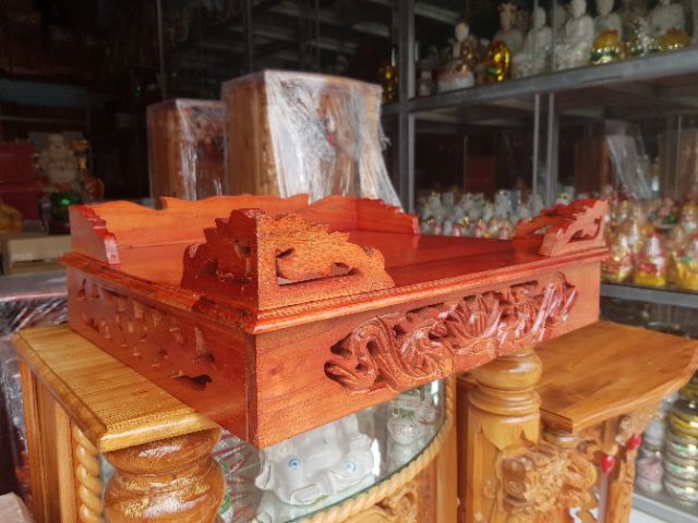 Bàn thờ treo tường gỗ xoan ngang 48 cm