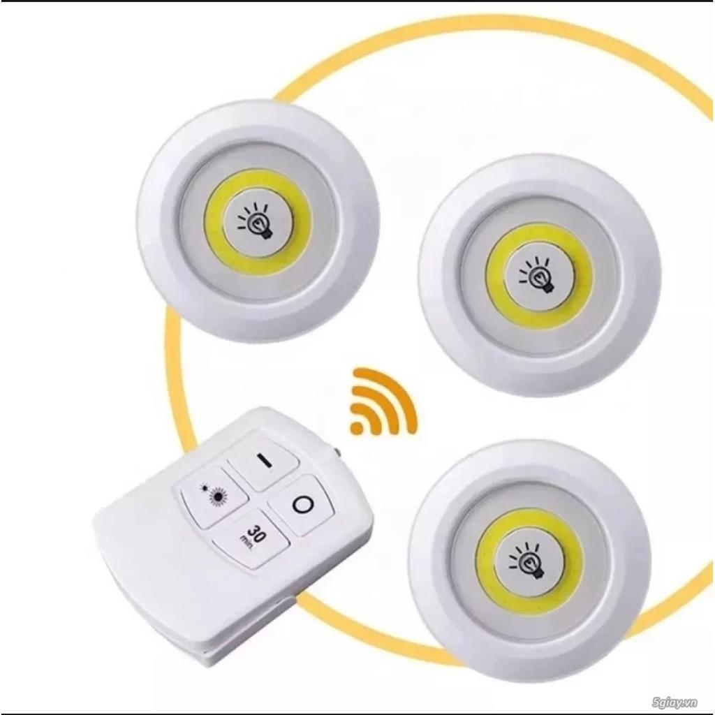 Bộ 3 đèn LED kèm remote điều khiển từ xa, có hẹn giờ trang trí phòng ngủ, hành lang, cầu thang.