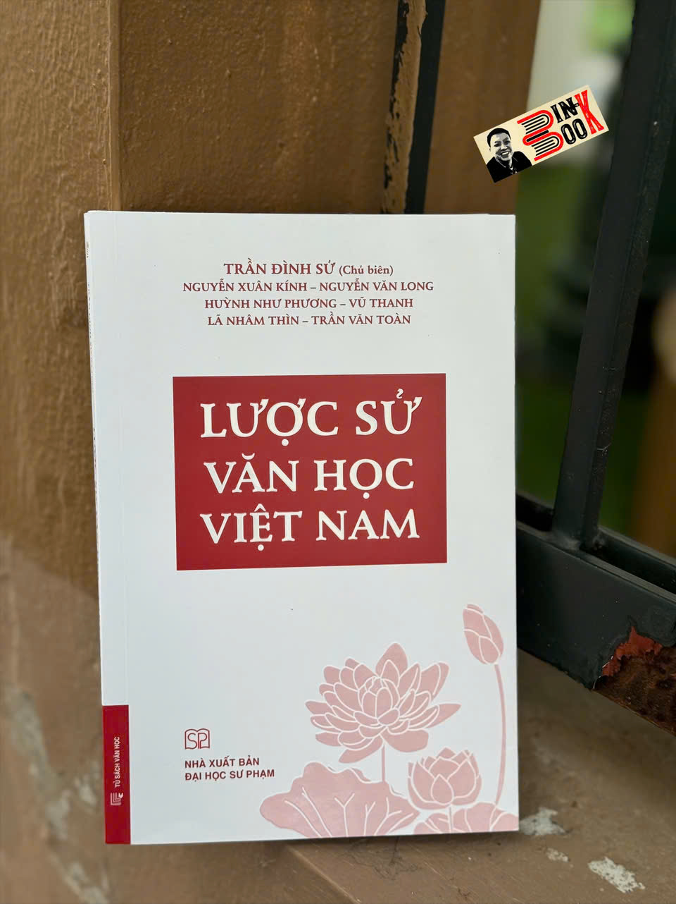 (Bìa mềm) LƯỢC SỬ VĂN HỌC VIỆT NAM – Nhiều tác giả – NXB Đại Học Sư Phạm