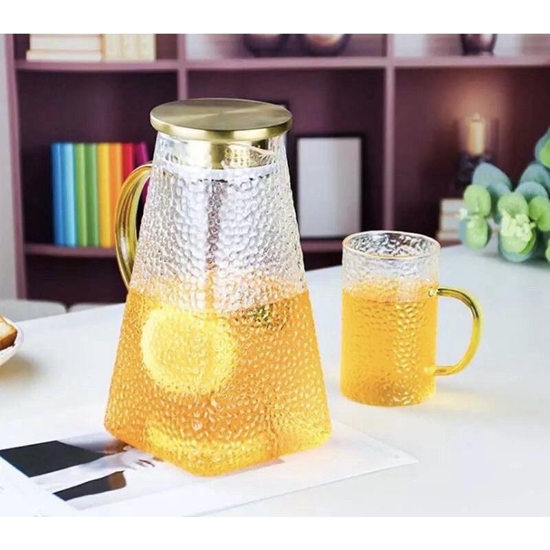 Combo bình đựng nước thủy tinh đáy vuông kèm 6 cốc quai, khay, giá úp cốc