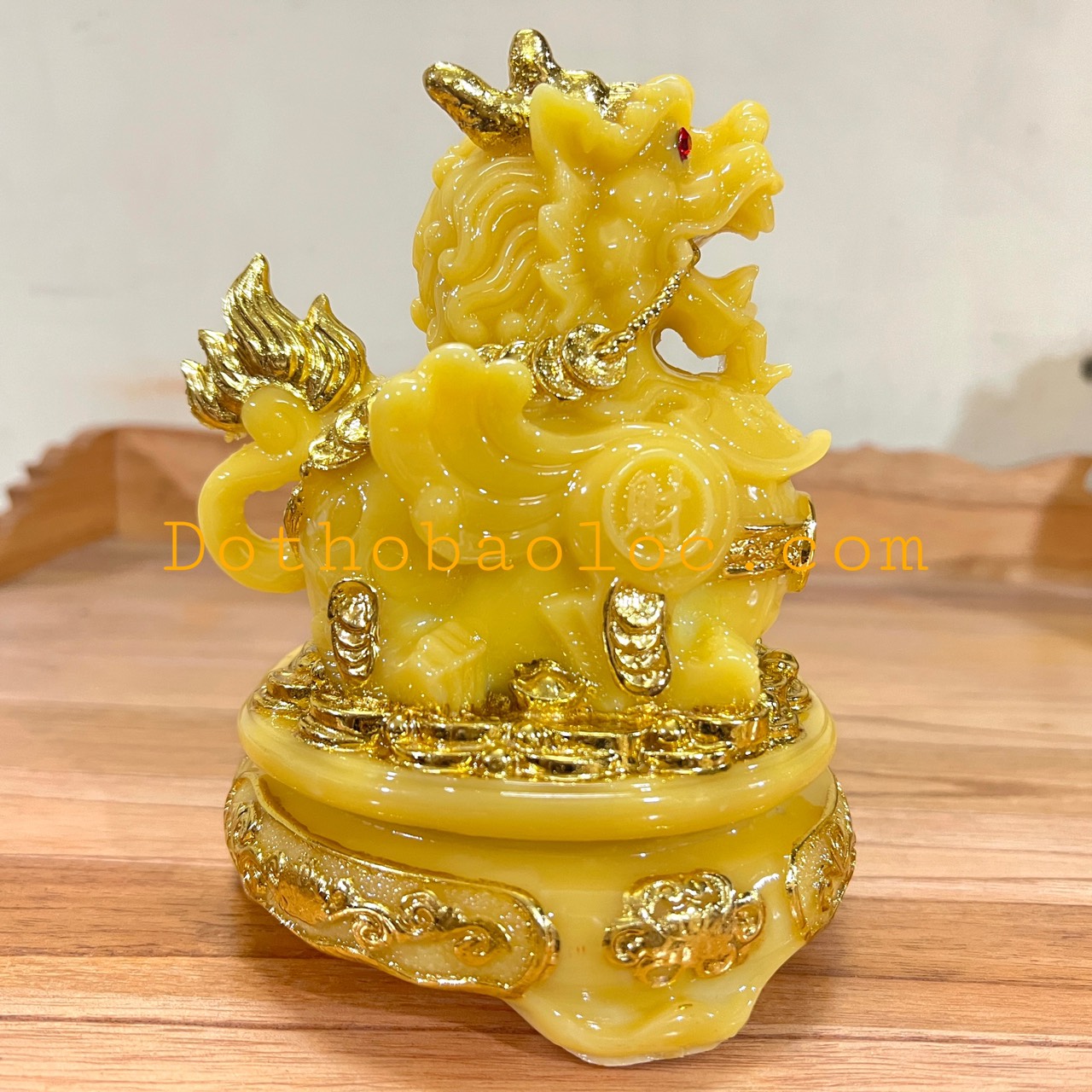 Tượng Tỳ Hưu phong thủy để bàn thờ thần tài hoặc bàn làm việc- 3 cỡ màu Vàng