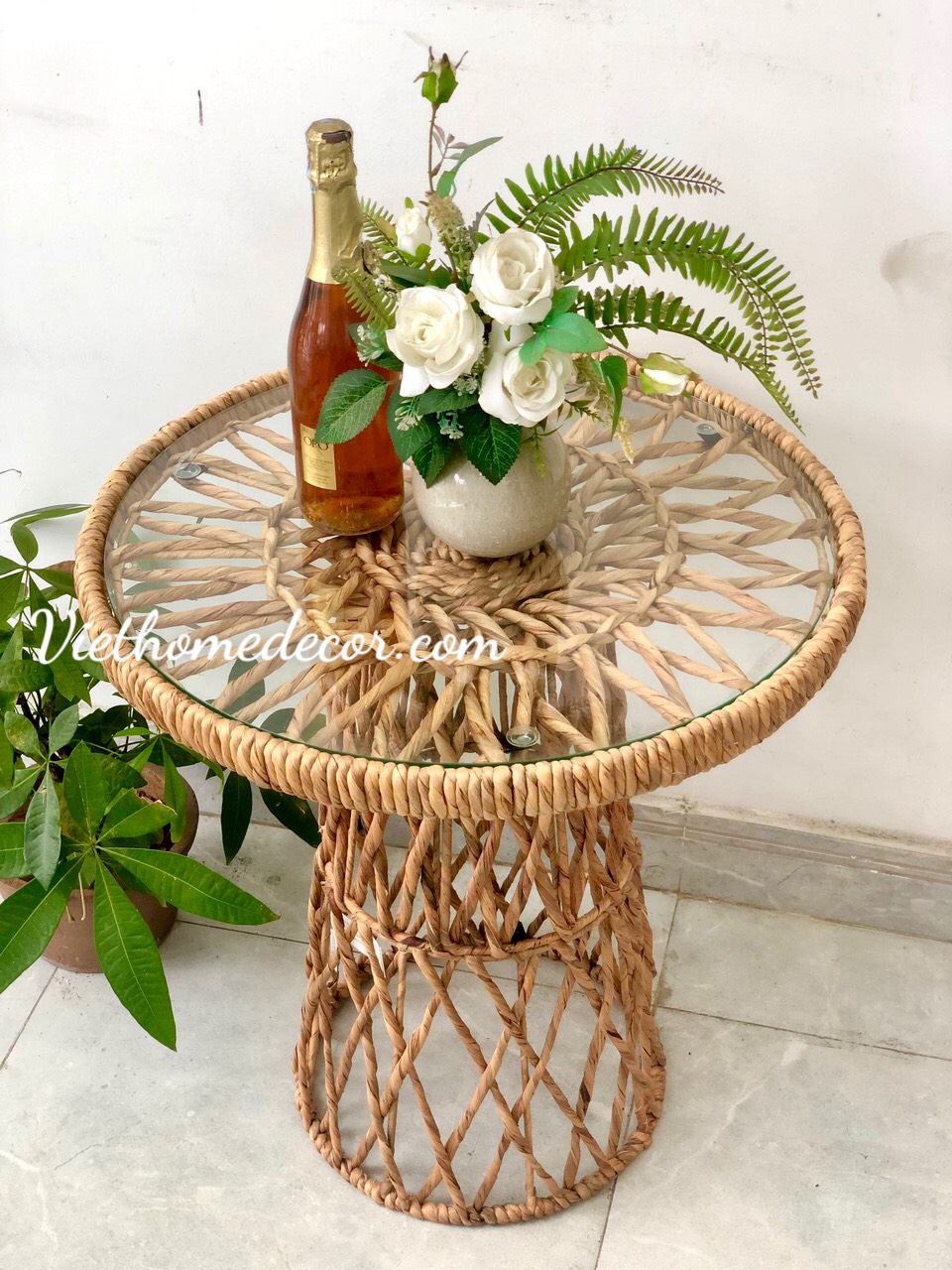 Bàn Cafe Lục Bình Đan Mặt Kính - Thương Hiệu Viet Home Decor