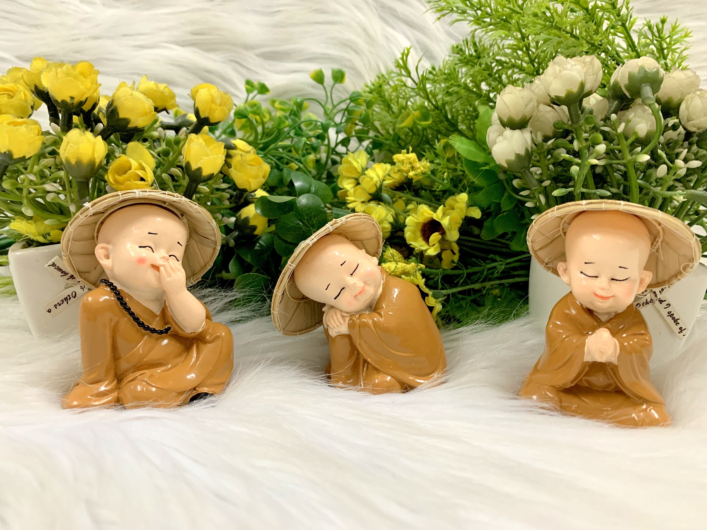 Chú Tiểu Hoan Hỉ Tài Lộc đội Nón Lá