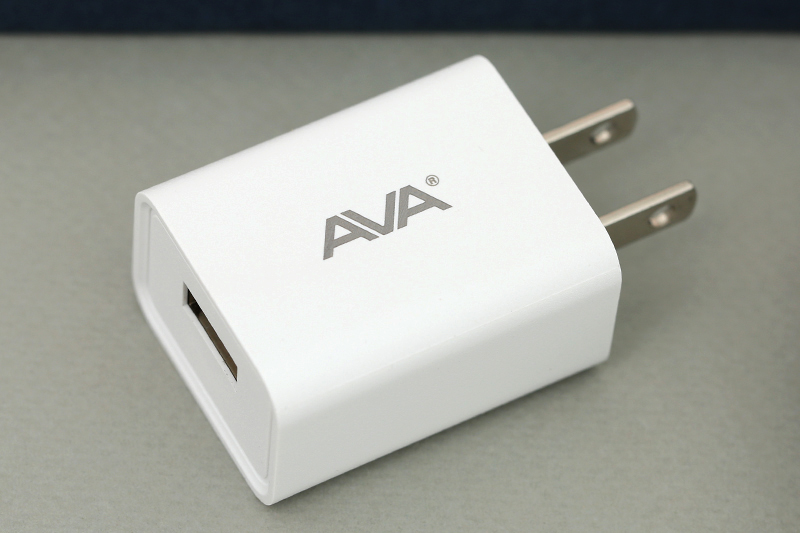 Adapter sạc USB 10.5W AVA DS433-WB Trắng - Hàng Chính Hãng