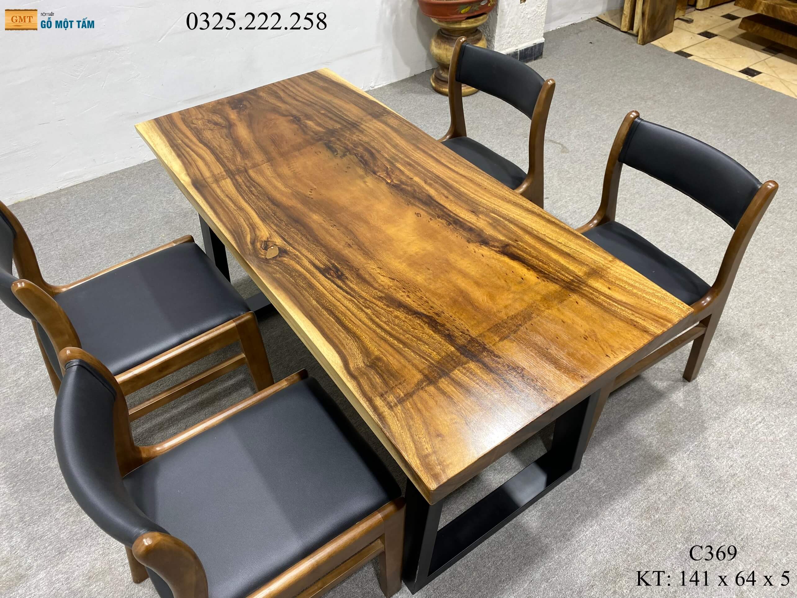 Bàn Sân Vườn Gỗ Me Tây, Bàn Ăn Gỗ Me Tây, Bàn Gỗ Me Tây Nguyên Tấm Dài 1,41m Rộng 64cm Dày 5cm