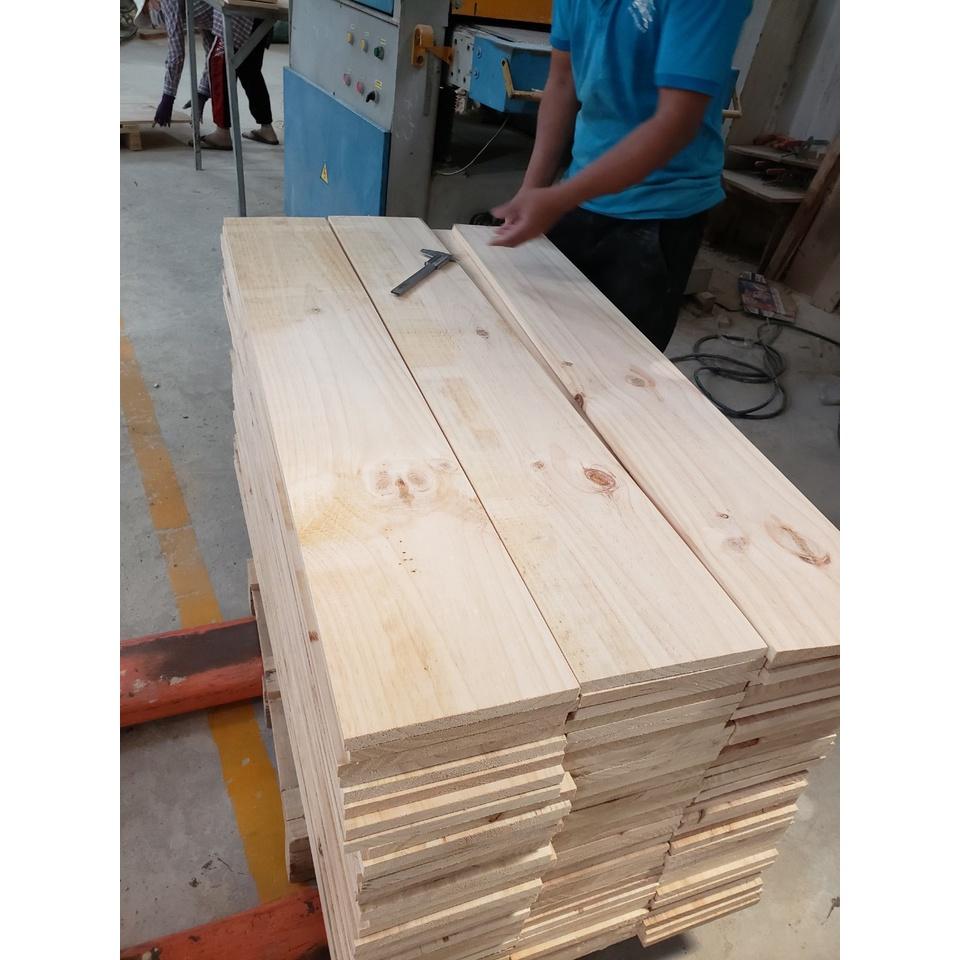 Tấm gỗ thông bào 4 mặt, dài 50cm rộng 19,5cm dày 2cm dùng làm kệ, mặt bàn, mặt ghế, decor nhà cửa.