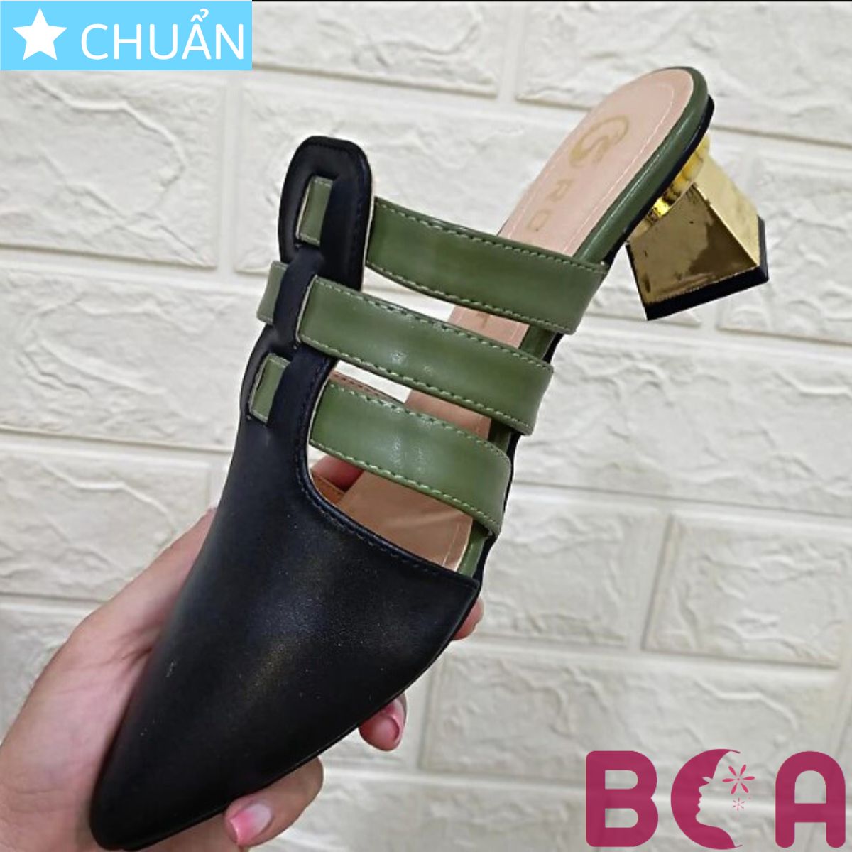 Giày lười nữ 4p RO453 ROSATA tại BCASHOP kiểu giày sục có gót kiểu guốc, bít mũi, phối 2 màu tạo sự khác biệt và độc lạ - màu xanh phối đen