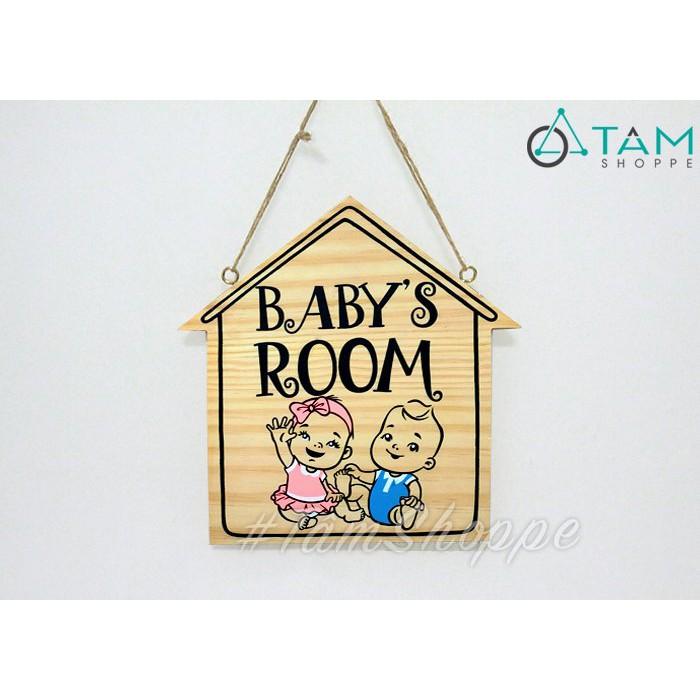 Bảng gỗ treo cửa hình ngôi nhà BABY ROOM
