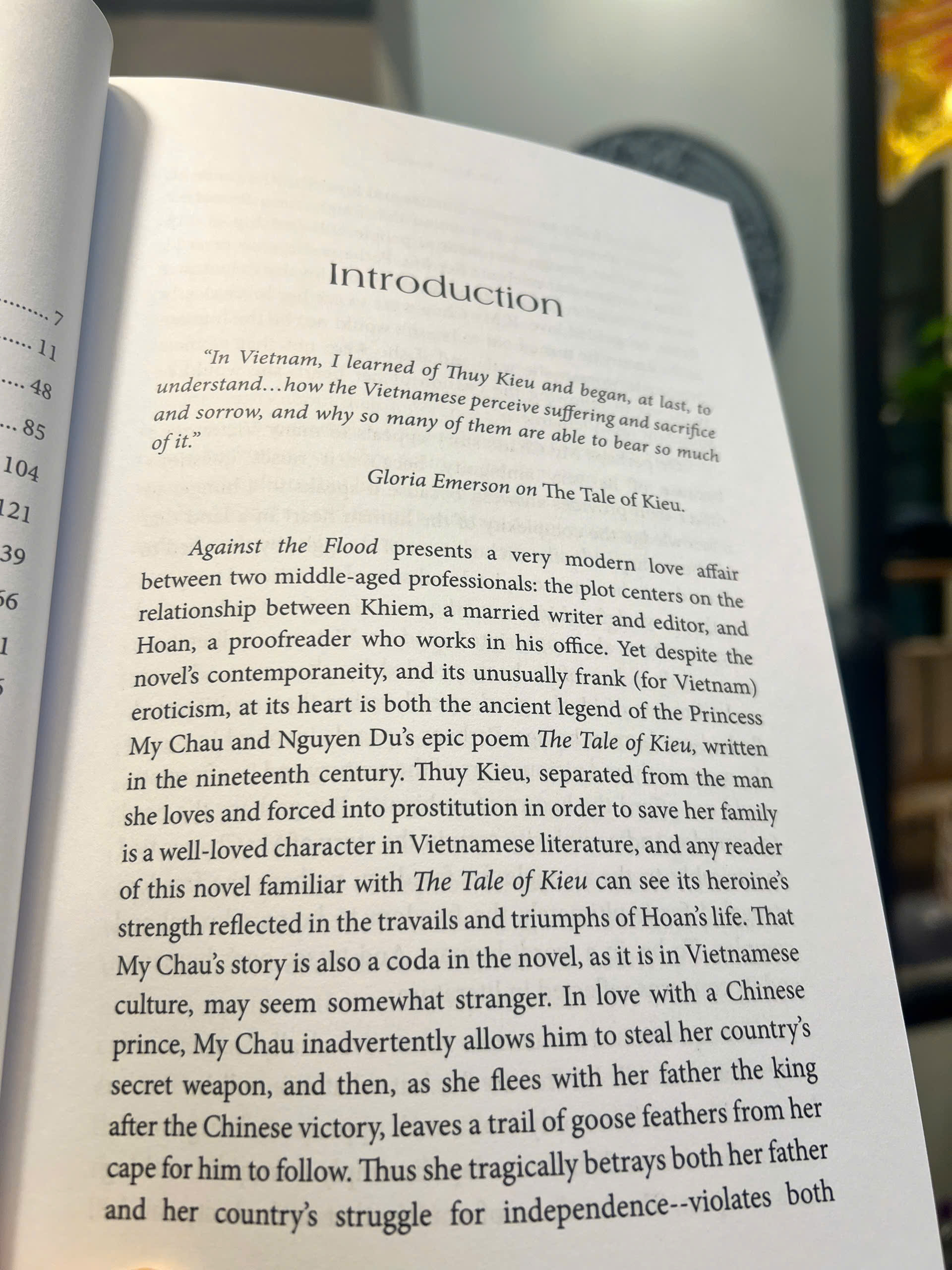 Sách - Against The Flood by Ma Văn Kháng | Vietnamese Literature / Văn học Việt Nam Tiếng Anh
