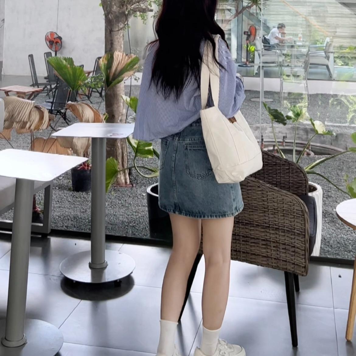 Chân Váy Jean Ngắn TÚI HỘP Chữ A Cạp Cao Hàn Quốc