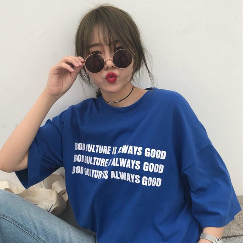 Áo thun nữ cổ tròn ngắn tay in chữ