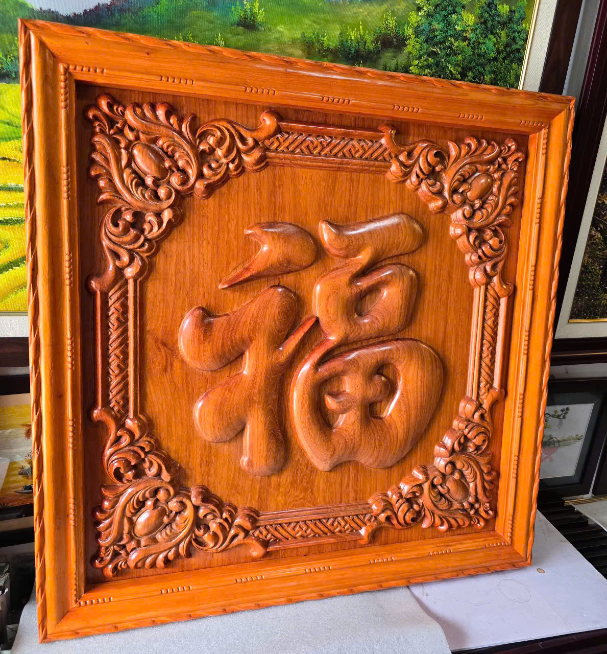 CHỮ PHÚC - GỖ HƯƠNG LIỀN TẤM ĐỤC NỔI SƠN PU CAO CẤP