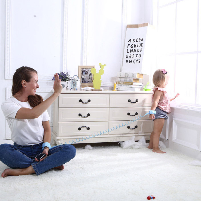 Dây Dắt Trẻ Đi Dạo Chống Lạc Cho Bé - Loại Có Khóa Bấm, Dài 2.5m