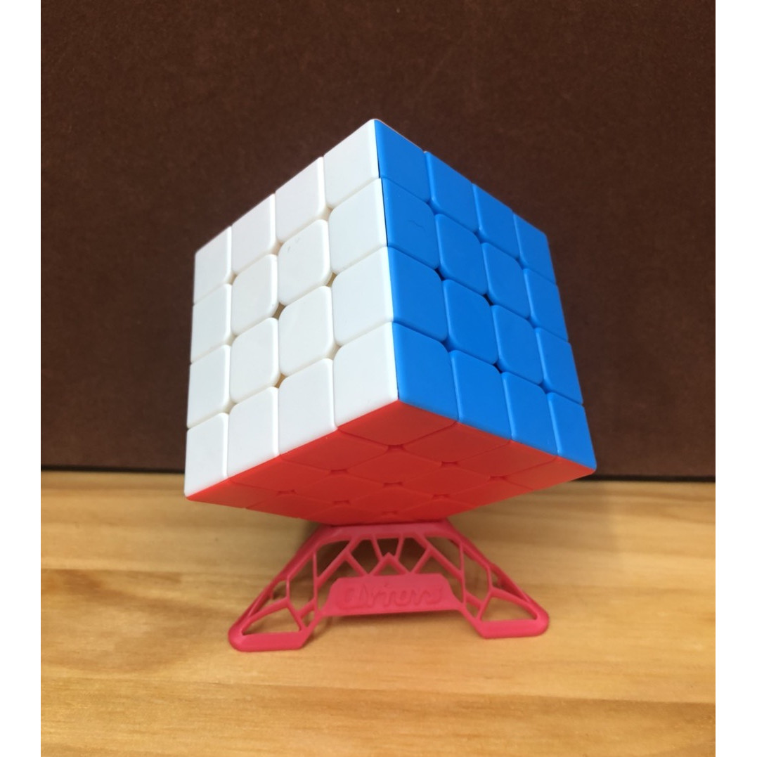 Rubik 4x4 kèm chân đế