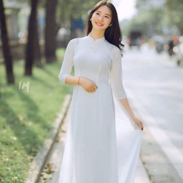 Áo dài hoc sinh vải gấm trắng