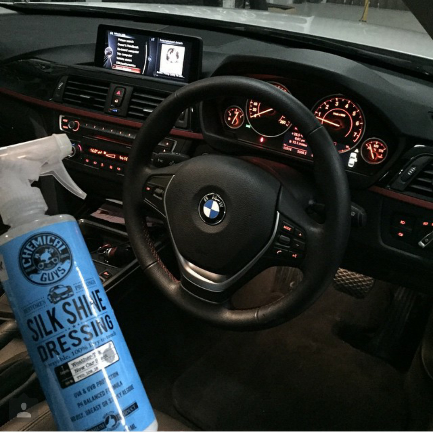 PHỤC HỒI TẠO ĐỘ MỚI CHO CAO SU, NỈ, NHỰA, TAPLO CHEMICAL GUYS SILK SHINE SPRAYABLE DRESSING