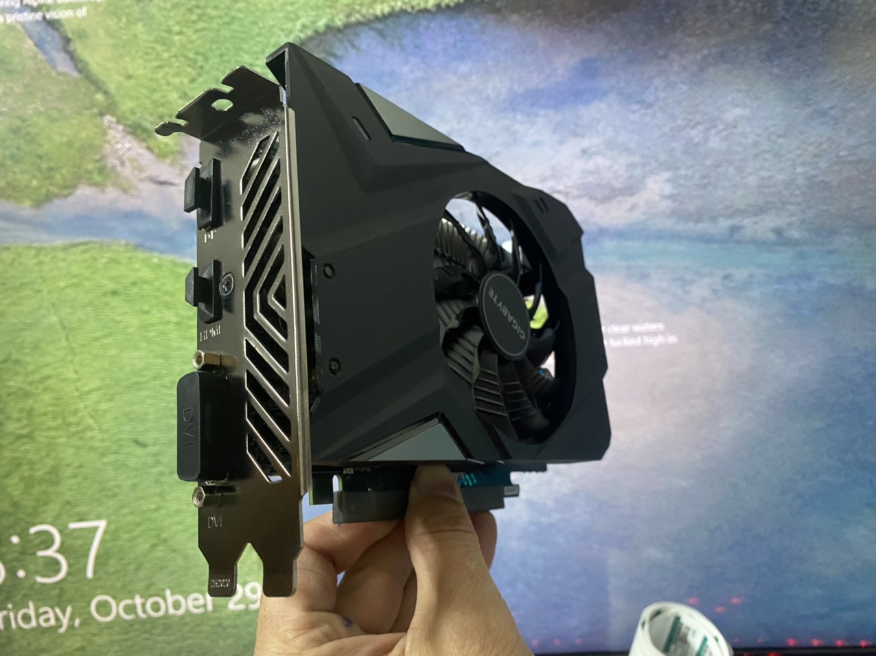 VGA GIGABYTE GeForce GTX 1650 4GB/D6/1FAN - HÀNG CHÍNH HÃNG