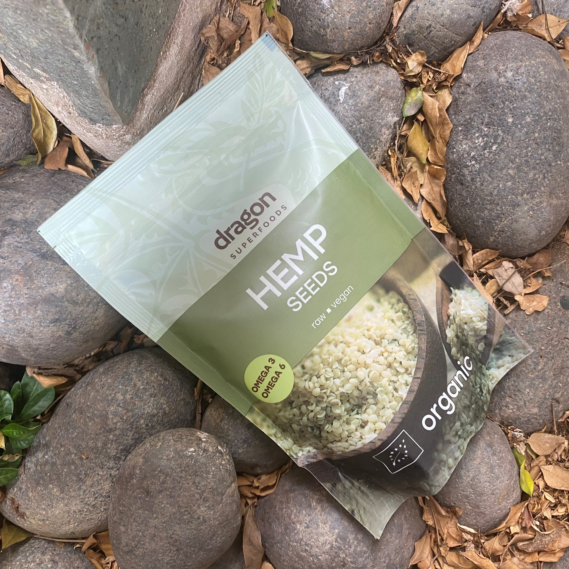 Hạt gai dầu hữu cơ Dragon superfoods 200gr Hemp seed Dragon superfoods 200gr