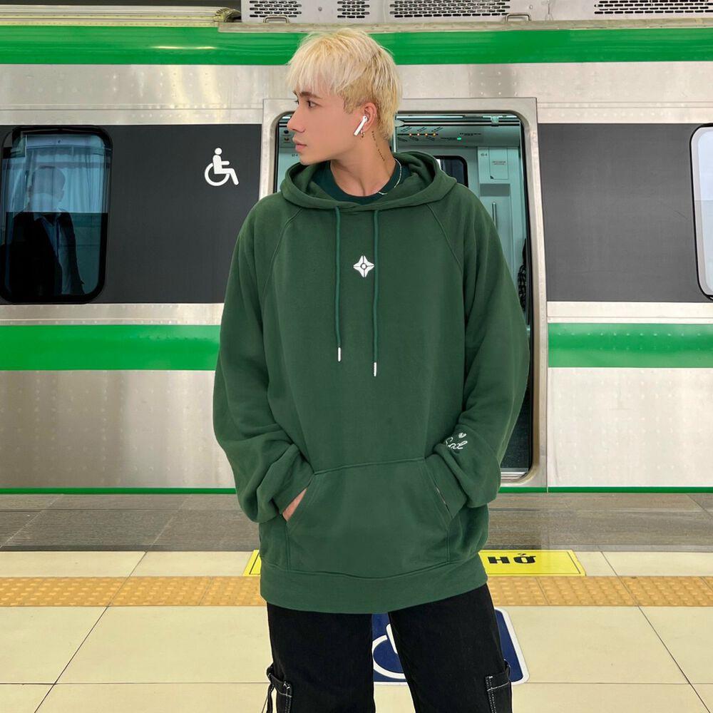 Áo Hoodie To0 Young To Be So Sad From rộng