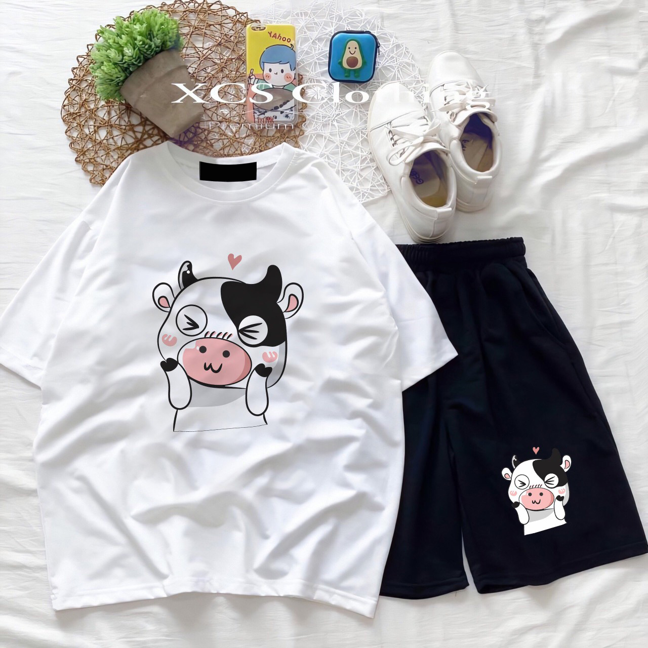 [Freesize từ 45kg đến 65kg)] Set bộ thun Unisex nam nữ BÒ THẢ TIM quần short kết hợp áo thun form rộng