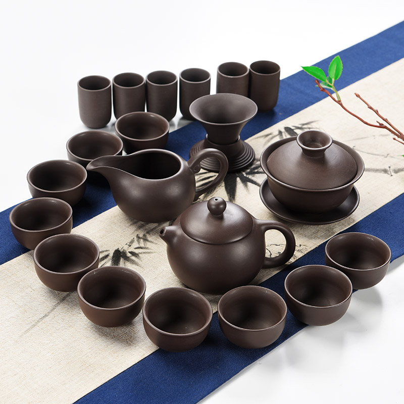 Bàn trà điện thông minh giá rẻ mẫu gỗ sồi sơn PU đen - Gồm đầy đủ bàn, bộ bếp pha trà, cùng ấm chén màu nâu đất.