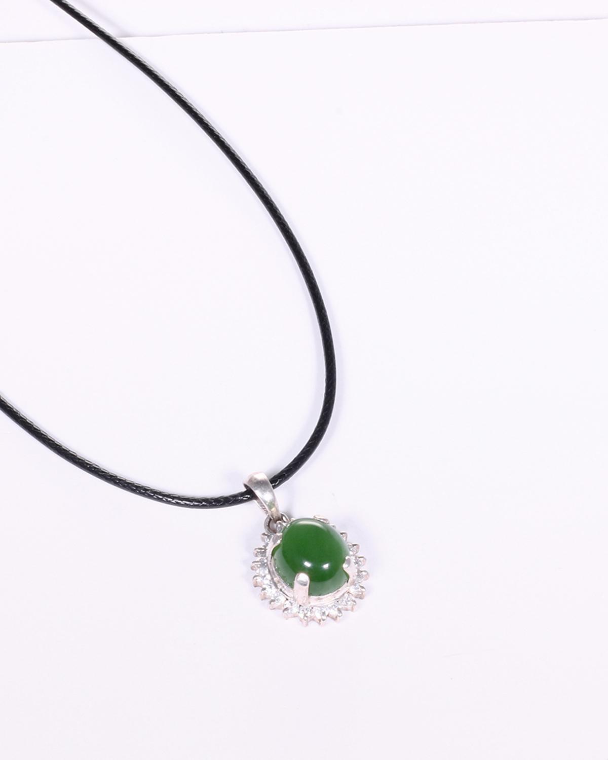 Mặt dây chuyền oval đá ngọc bích mệnh hỏa, mộc - Ngọc Quý Gemstones