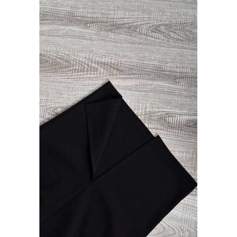 Chân váy bút chì xẻ sau, công sở