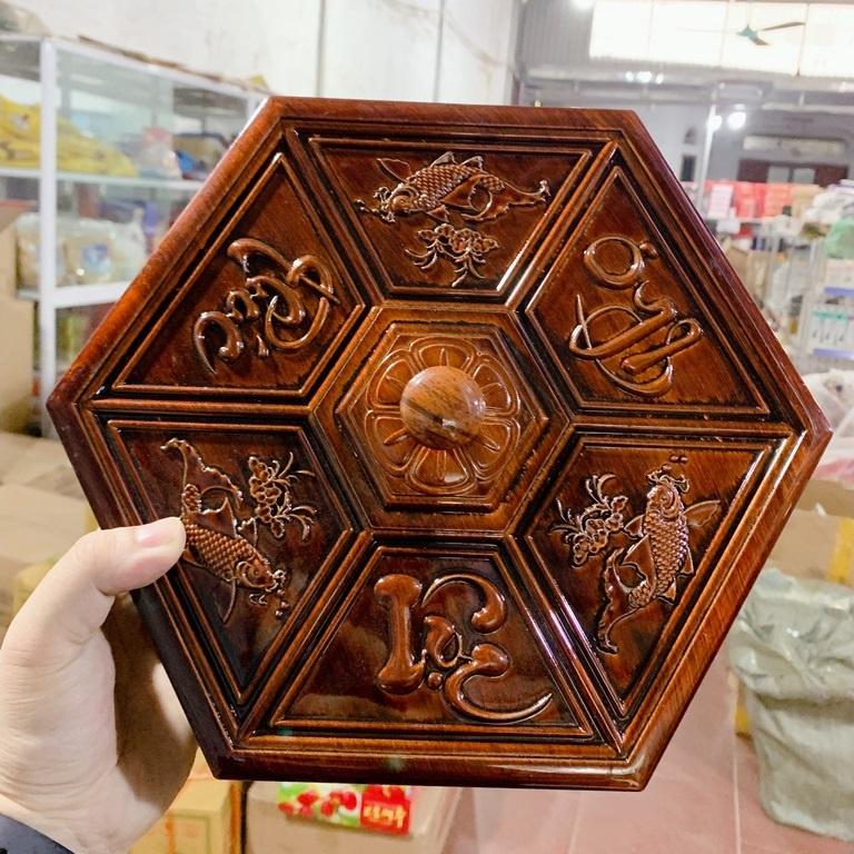 Khay đựng mứt Tết sang trọng giả gỗ họa tiết PHÚC LỘC THỌ cá chép