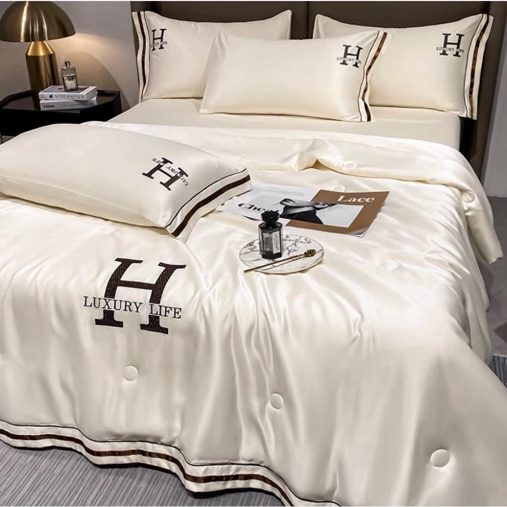 Bộ Chăn Ga Gối Lụa Thêu Chữ H LUXURY Set Chăn Ga Gối Lụa 4 Món Chăn Trần Hè Chăn Ga By Merci