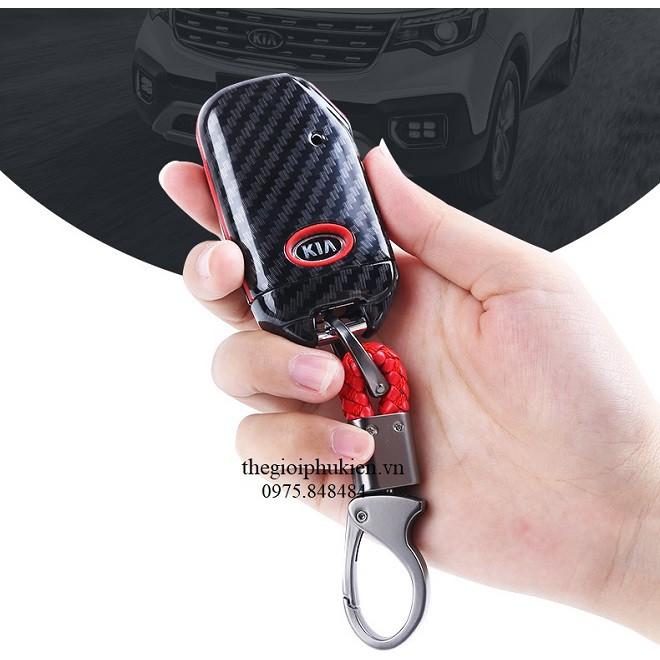 Ốp chìa khóa carbon bọc, bảo vệ chìa khóa xe Kia Cerato 2019 kèm móc đeo INOX