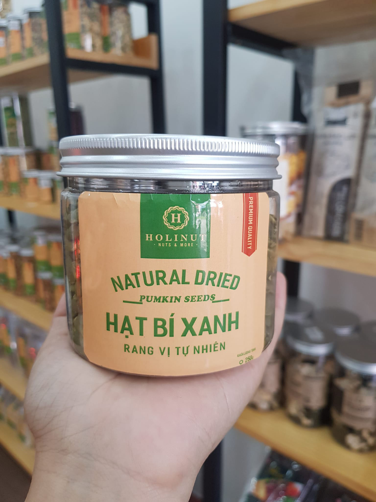 Hạt bí xanh tách vỏ Xuất xứ Ấn độ Thương Hiệu HOLINUT /đóng gói 500gr - 250gr