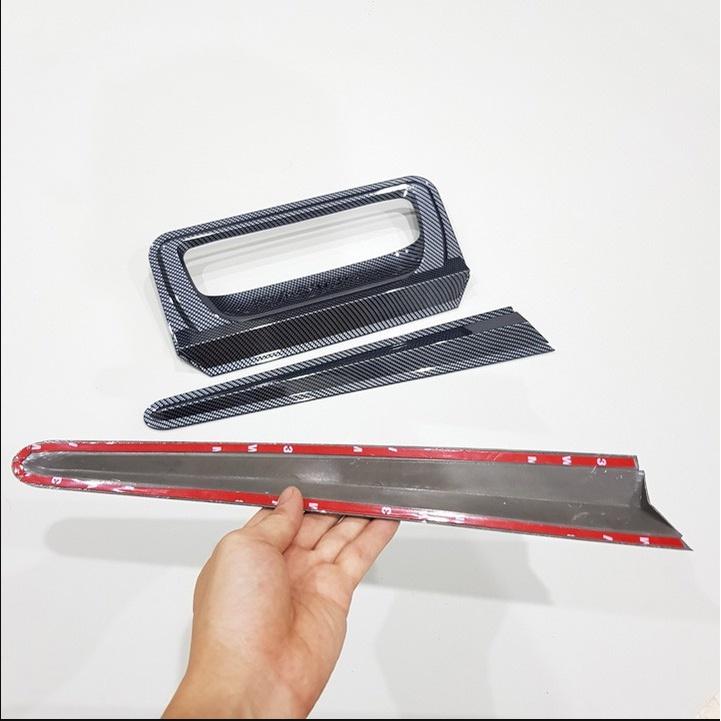 Ốp tay mở cốp sau carbonxe Ford Ranger vân cacbon cao cấp, dùng chung cho các đời xe