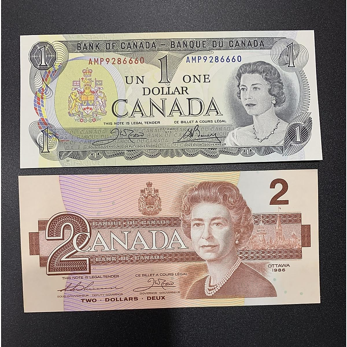 2 Tờ tiền nữ hoàng Elizabeth II của Canada 1 Dollar 1973 và 2 Dollar 1986 - Mới 100% UNC - tiền châu Mỹ
