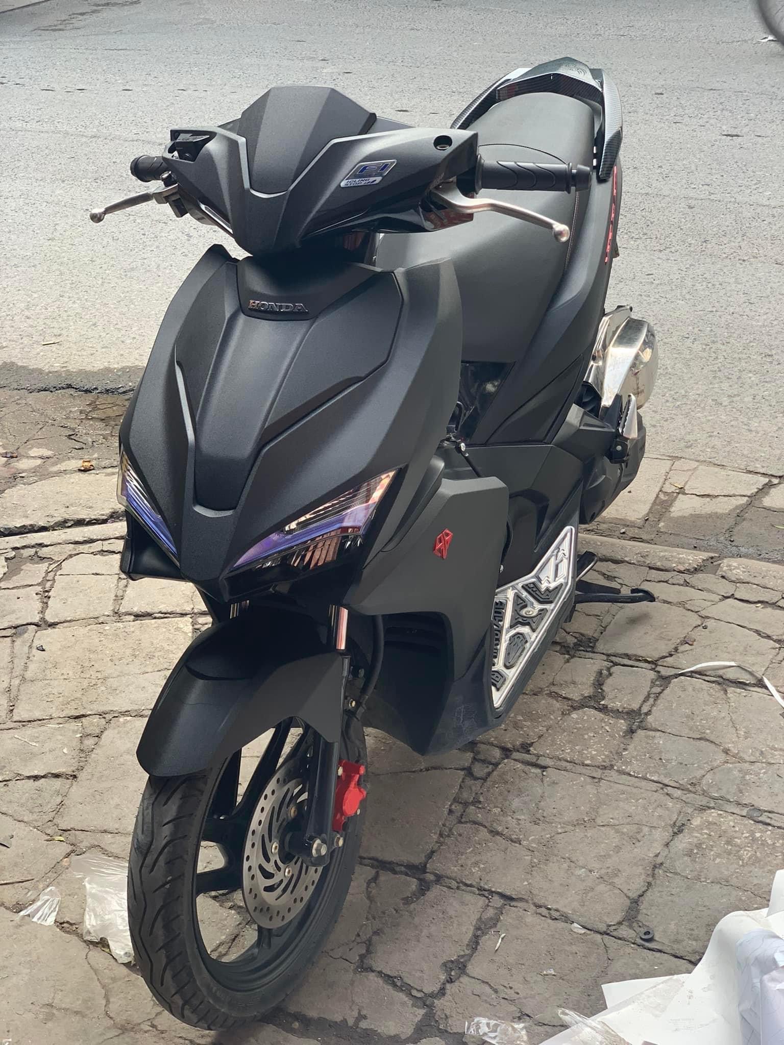Decal đen mờ cao cấp, Dán đổi màu ô tô, xe máy