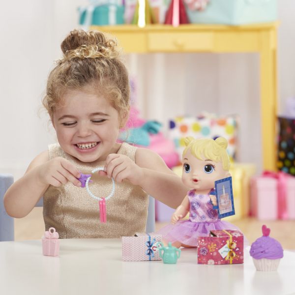 Đồ chơi búp bê dành cho trẻ em BABY ALIVE Bé Suri dự tiệc sinh nhật E8719