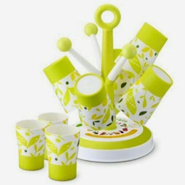 Giá cắm cốc nhựa hình cây