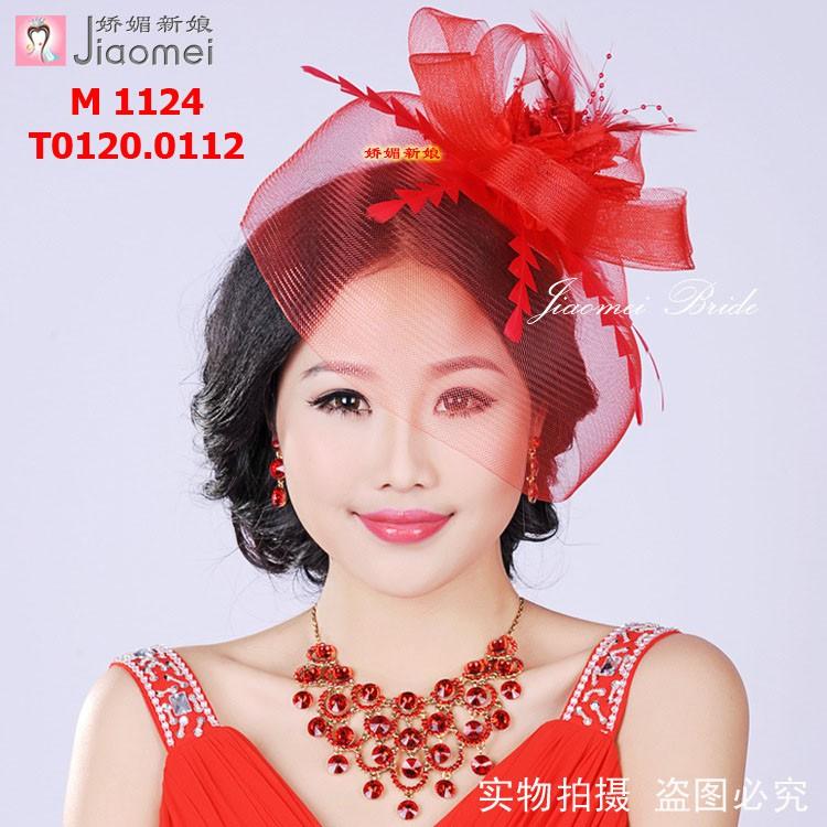 Mũ lưới đỏ chụp hình thời trang
