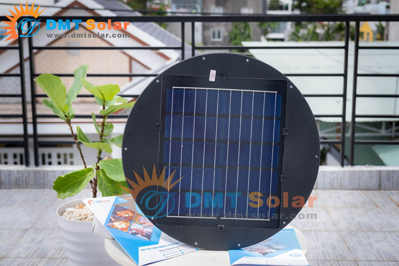 Đèn đĩa bay UFO năng lượng mặt trời chiếu sáng sân vườn công suất 1000W - UFO1000
