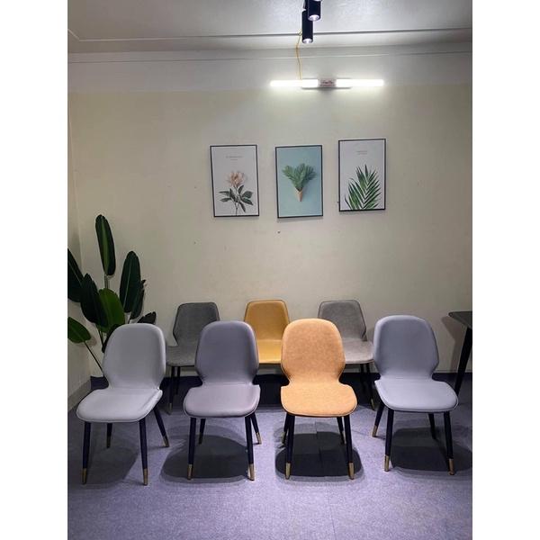 Bộ bàn ăn nhập khẩu thông minh