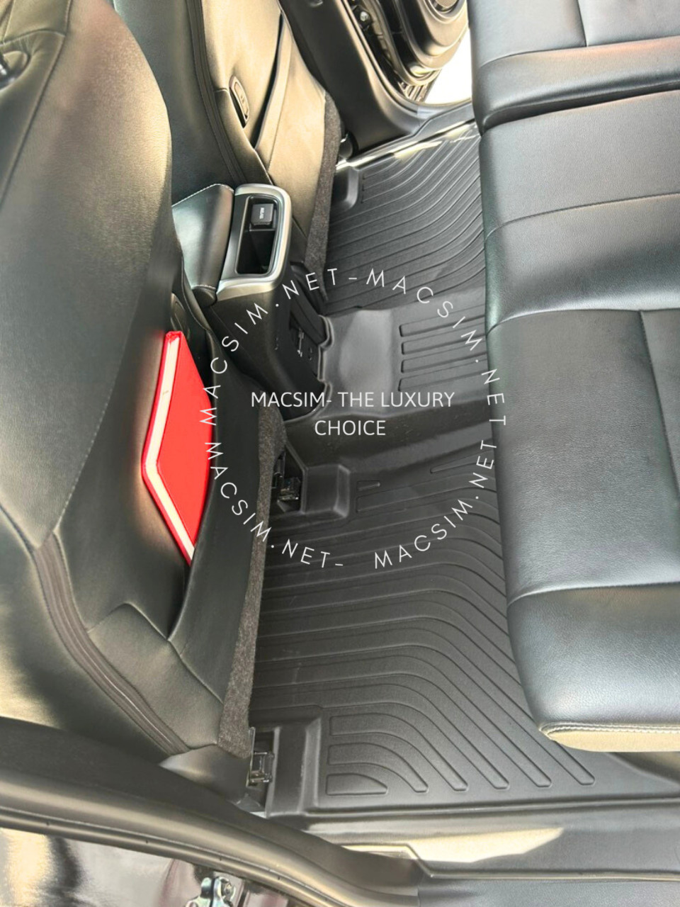 Thảm lót sàn xe ô tô Toyota Fortuner/Innova 2009-2016 Nhãn hiệu Macsim chất liệu nhựa TPE cao cấp màu đen 3 hàng ghế