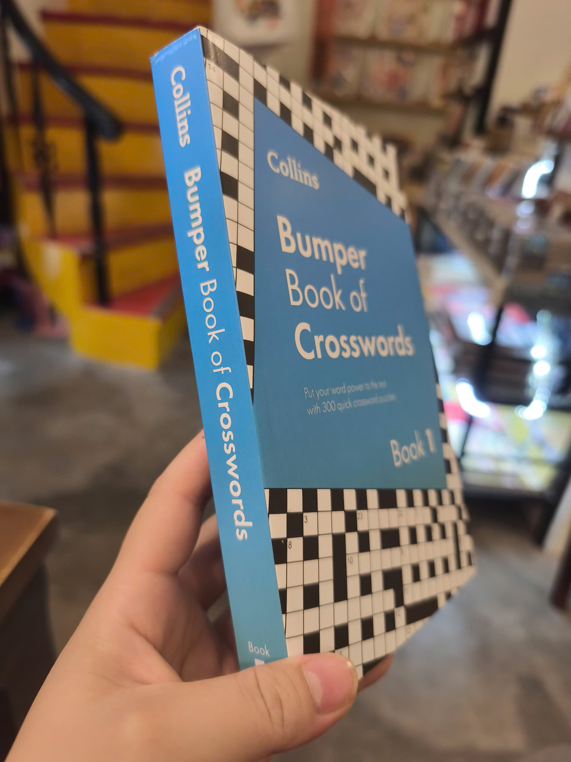 Sách - Bumper Book of Crosswords Book 1 | Games / Ngoại văn Nhập khẩu UK / Trò chơi ô chữ giải trí