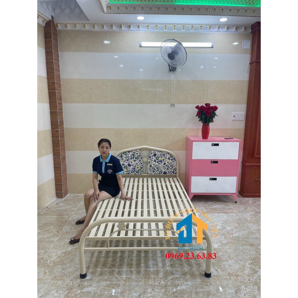 Giường sắt giá rẻ kiểu mới 1m6x2m