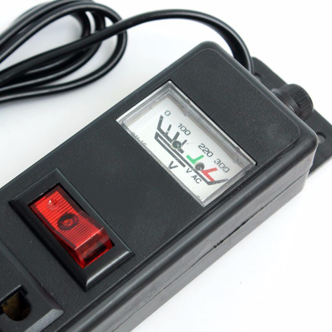 Ổ Cắm Điện Mã L.T 6 Phích 2 Chấu, 1 Phích 3 Chấu Dây Dài 1.5m Công Suất 800W