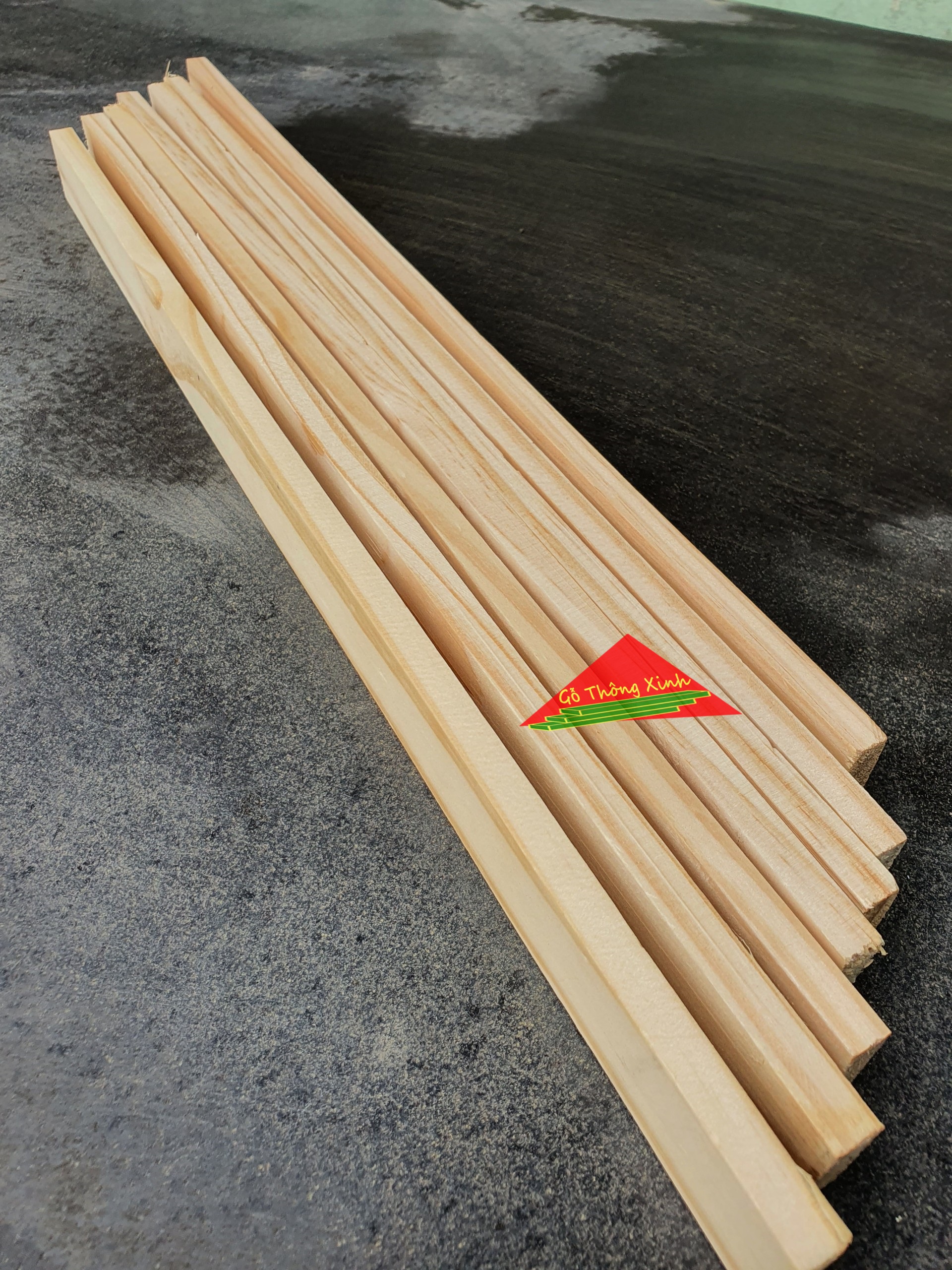 Thanh gỗ thông dày 1cm,rộng 3cm,dài 60cm dùng làm nẹp chỉ, làm thùng gỗ decord, đóng chuồng thú cưng, DIY