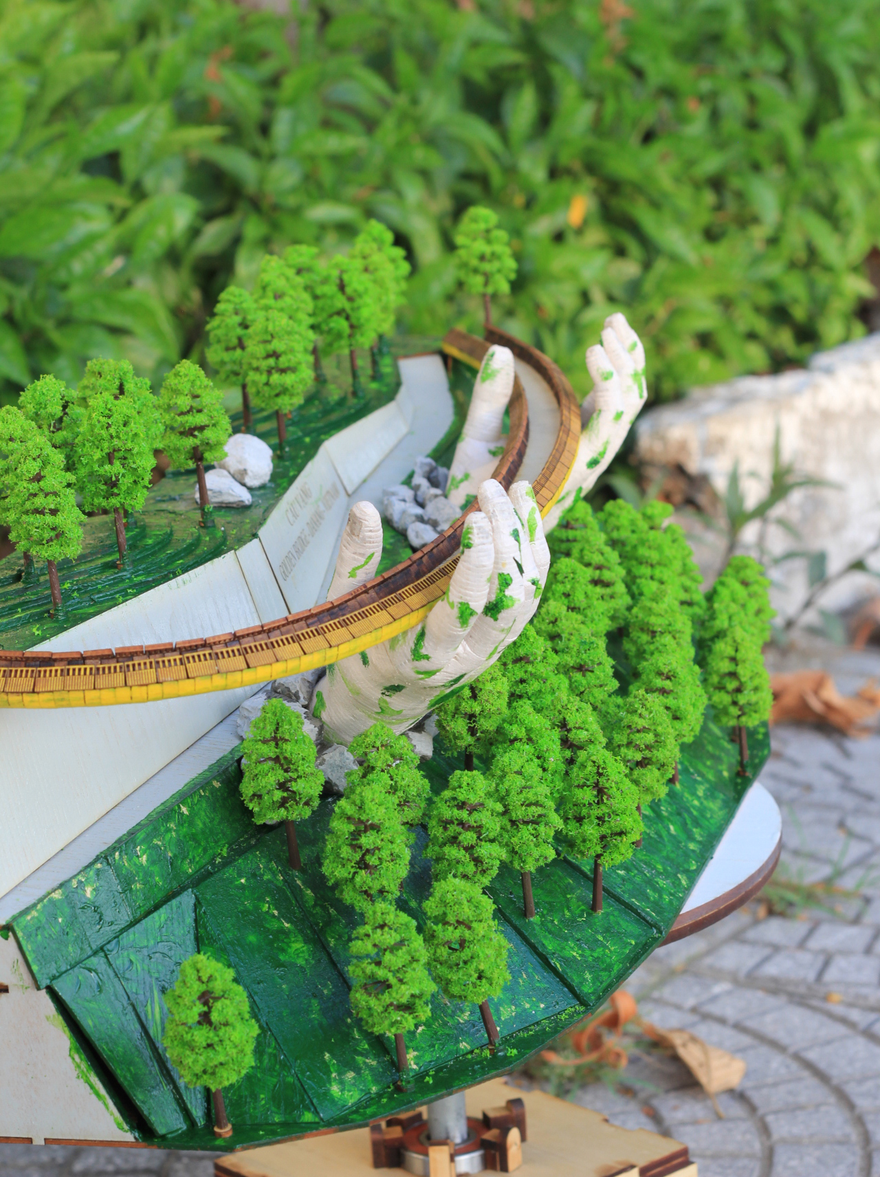 MÔ HÌNH CẦU VÀNG ĐÀ NẴNG 3D