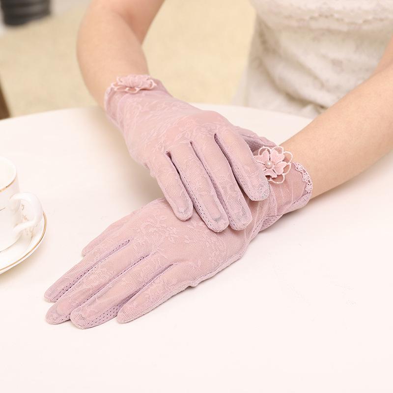 Ưu đãi đặc biệt Găng tay Amazon ren ngắn thoáng khí mùa hè đi xe chống trượt màn hình cảm ứng cô dâu băng lụa găng tay chống nắng