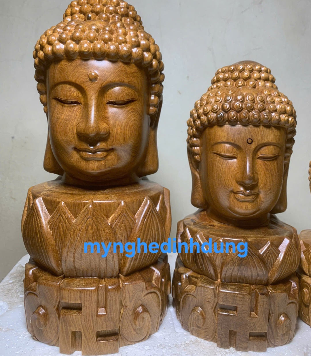 Tượng diện phật gỗ bách xanh thơm nức cao 25x10x10cm