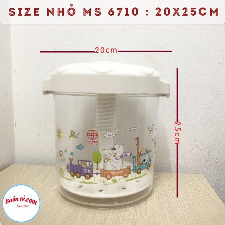 Hũ muối dưa cà, hành, kim chi, măng ớt, rau củ giòn ngon