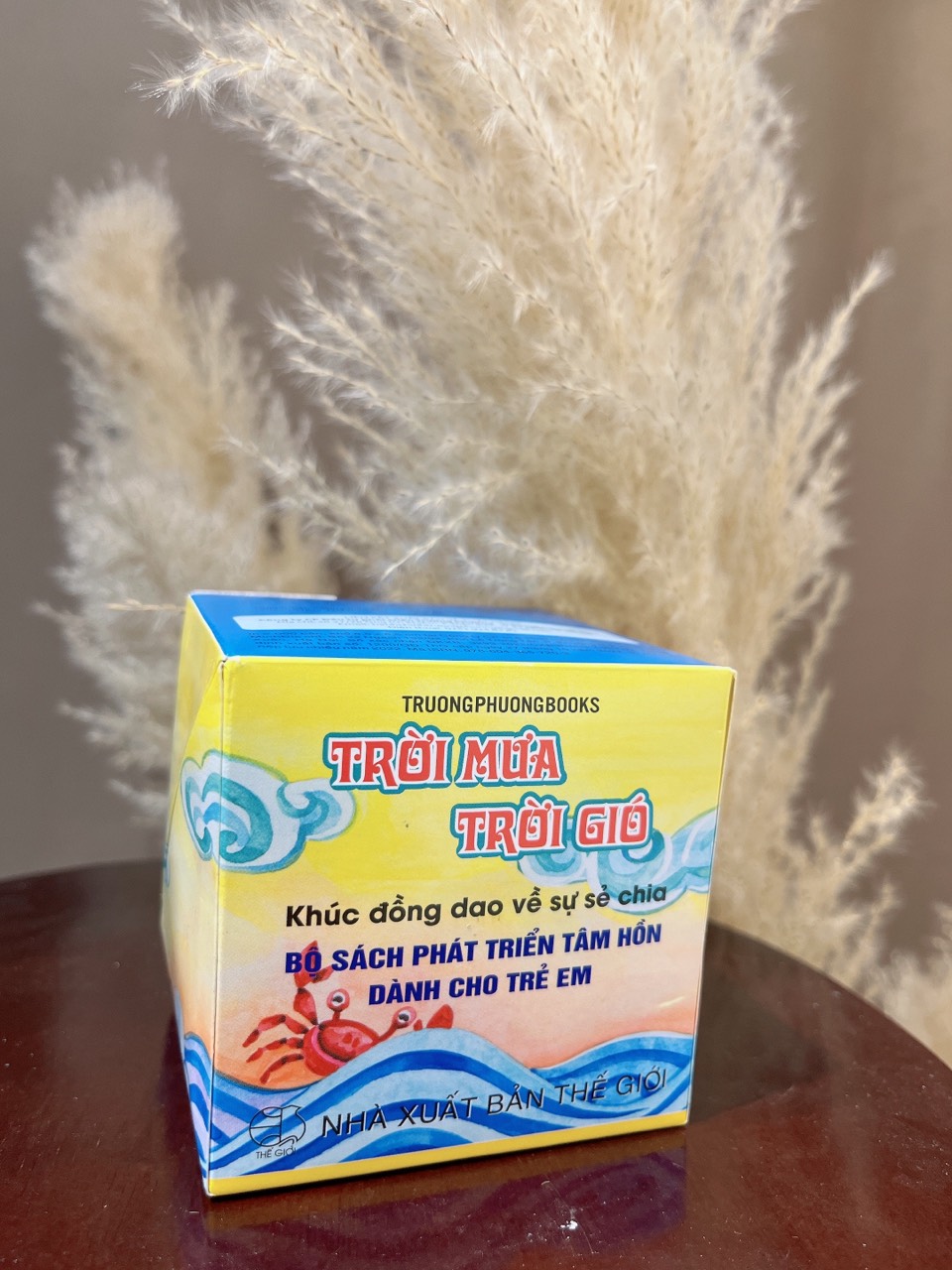 TRỜI MƯA TRỜI GIÓ – Khúc đồng dao về sự sẻ chia - Trường Phương books – Nxb Thế giới
